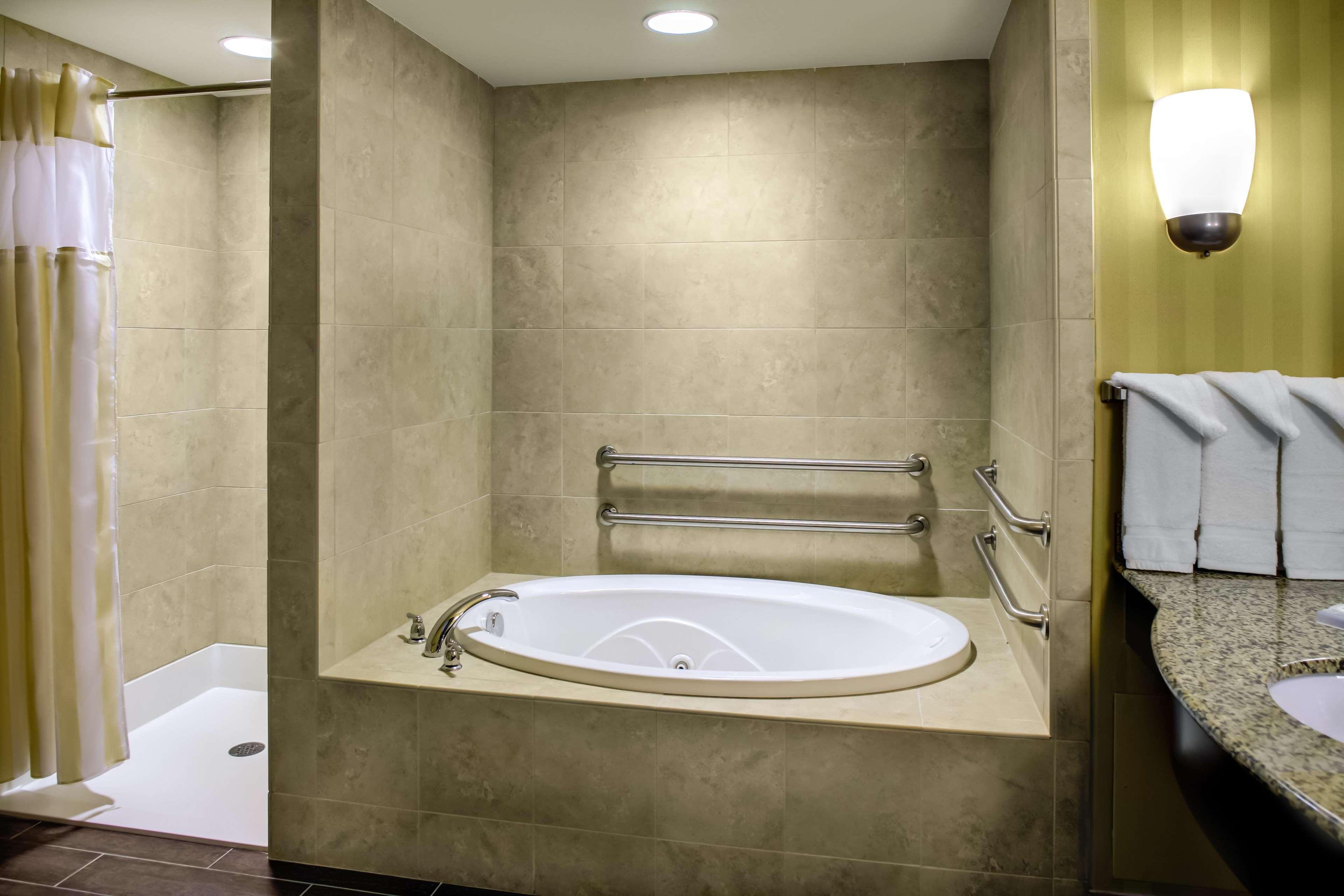 Hilton Garden Inn Pittsburgh/Cranberry Cranberry Township Phòng bức ảnh